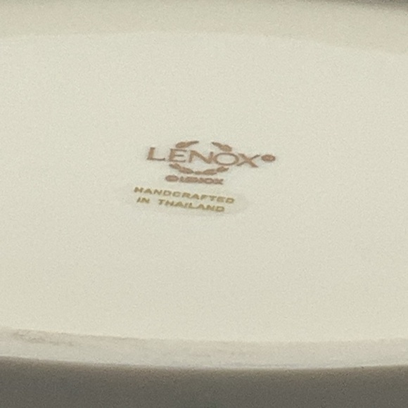 Lenox Holiday Pierced Oval Bowl - Picture 6 of 6